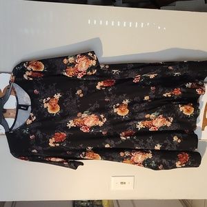A&D Mini dress/tunic black floral